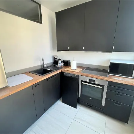 Aux Clefs Des Sacres - Dans Un Particulier Situe Rue Du Marc - - Hyper Centre Forum Mairie Boulingrin Appartement