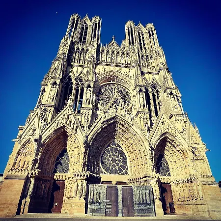 Aux Clefs Des Sacres: Historic In City Center * Reims