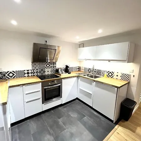 Aux Clefs Des Sacres - Dans Un Particulier Situe Rue Du Marc - - Hyper Centre Forum Mairie Boulingrin