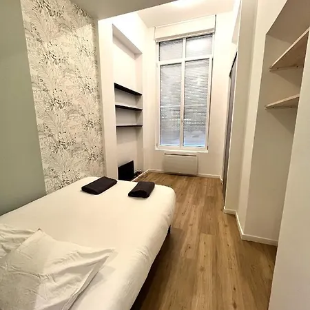 Aux Clefs Des Sacres - Dans Un Particulier Situe Rue Du Marc - - Hyper Centre Forum Mairie Boulingrin