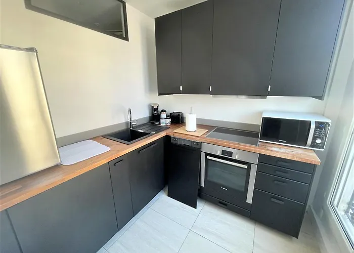 Aux Clefs Des Sacres - Dans Un Particulier Situe Rue Du Marc - - Hyper Centre Forum Mairie Boulingrin Lägenhet