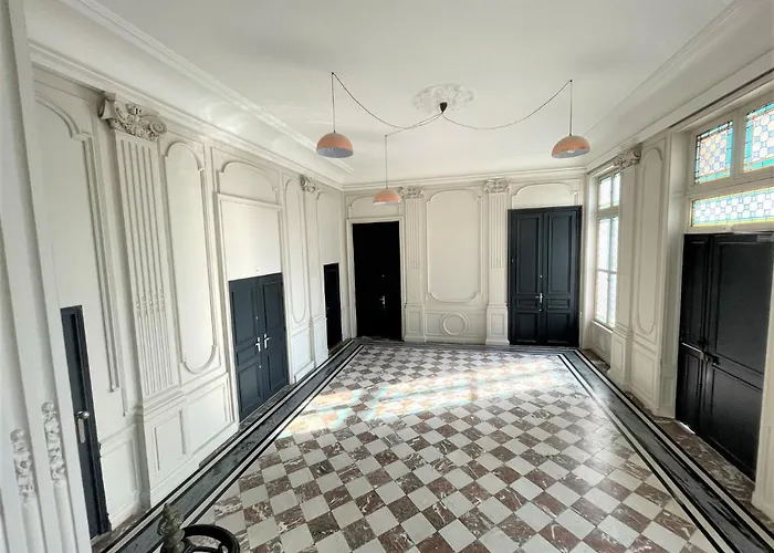 Aux Clefs Des Sacres - Dans Un Particulier Situe Rue Du Marc - - Hyper Centre Forum Mairie Boulingrin Lägenhet