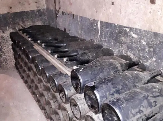 Lägenhet Aux Clefs Des Sacres - Dans Un Particulier Situe Rue Du Marc - - Hyper Centre Forum Mairie Boulingrin