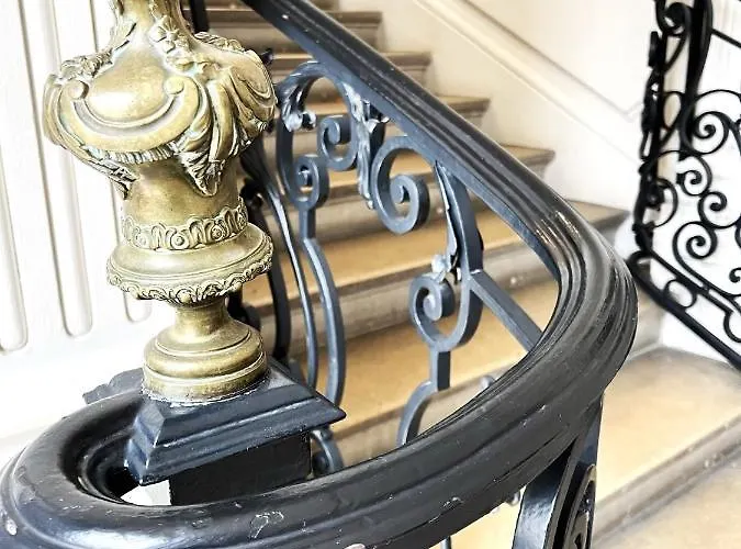 Aux Clefs Des Sacres - Dans Un Particulier Situe Rue Du Marc - - Hyper Centre Forum Mairie Boulingrin Lägenhet