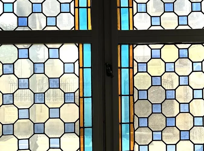 Aux Clefs Des Sacres - Dans Un Particulier Situe Rue Du Marc - - Hyper Centre Forum Mairie Boulingrin