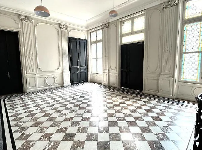 Aux Clefs Des Sacres - Dans Un Particulier Situe Rue Du Marc - - Hyper Centre Forum Mairie Boulingrin Lägenhet Reims