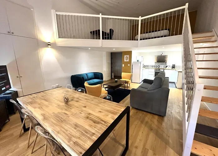 Aux Clefs Des Sacres - Dans Un Particulier Situe Rue Du Marc - - Hyper Centre Forum Mairie Boulingrin Lägenhet