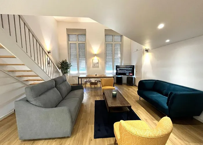 Lägenhet Aux Clefs Des Sacres - Dans Un Particulier Situe Rue Du Marc - - Hyper Centre Forum Mairie Boulingrin